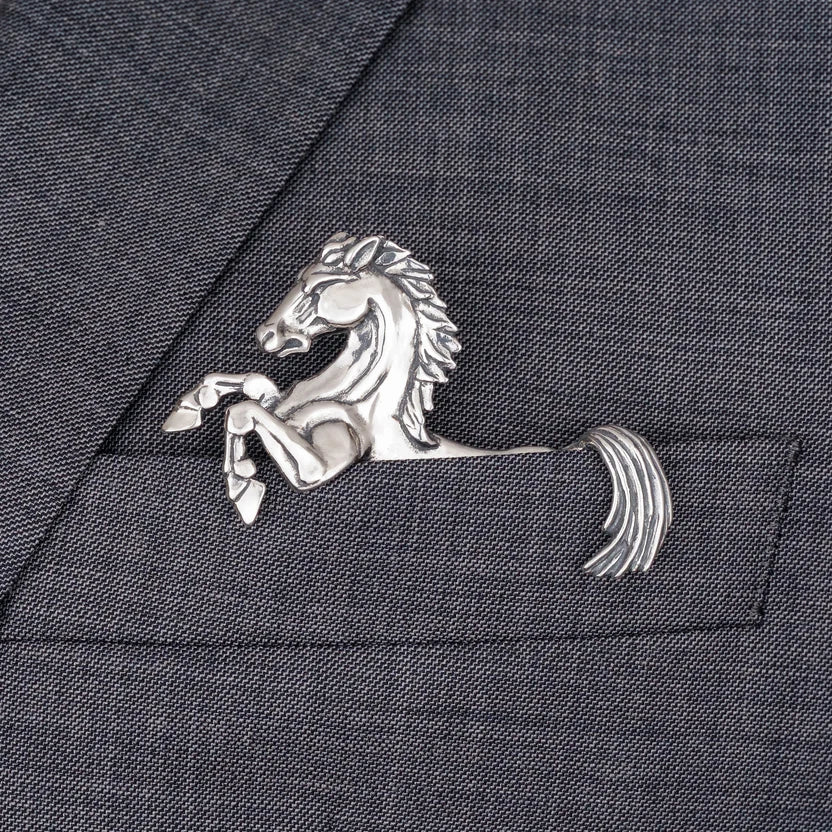 🐊✨ Luxury Sculpted Animal Brooch – Premium Statement Piece for Suits & Blazers