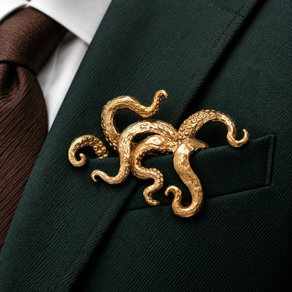 🐊✨ Luxury Sculpted Animal Brooch – Premium Statement Piece for Suits & Blazers
