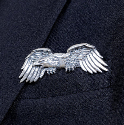 🐊✨ Luxury Sculpted Animal Brooch – Premium Statement Piece for Suits & Blazers